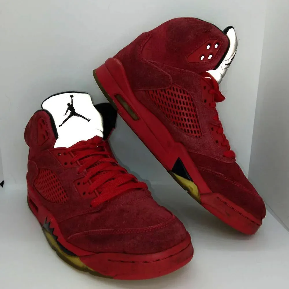 Air Jordan 5 Retro Mens Pre-owned Red Suede & Black Accents Sneakers - sz. 9